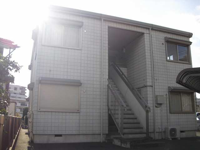メゾン青木　Ｂ棟のエントランス|建物北面