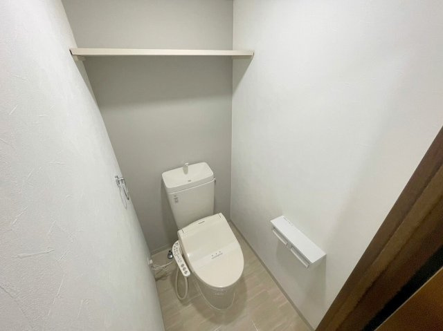 ローズコーポ新大阪8のトイレ