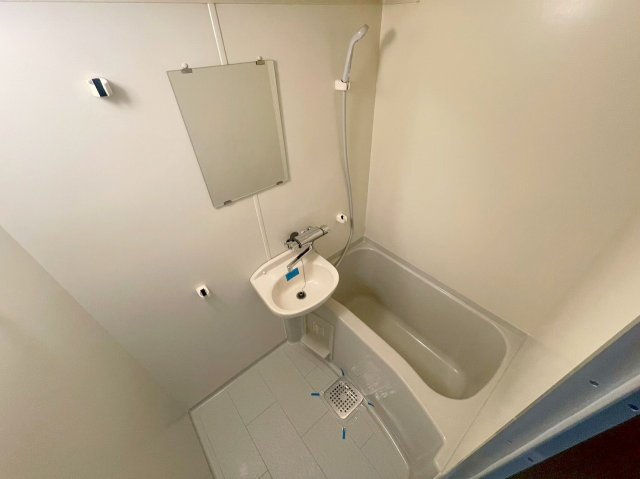 ローズコーポ新大阪8の浴室