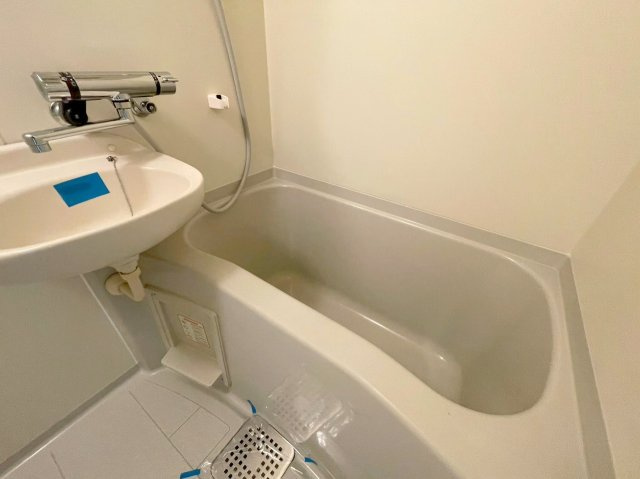 ローズコーポ新大阪8の浴室