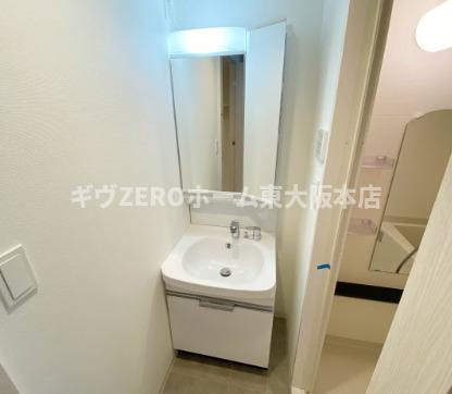 ソルテラス四天王寺前夕陽ヶ丘の洗面所