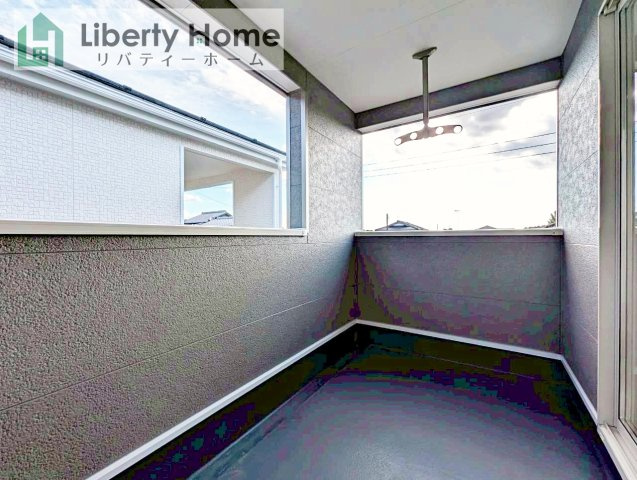 笠間市旭町第8　新築戸建　2号棟のバルコニー