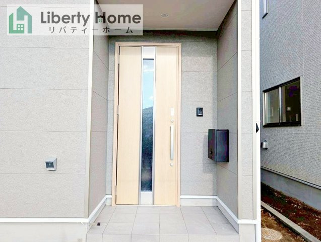 笠間市旭町第8　新築戸建　2号棟のエントランス