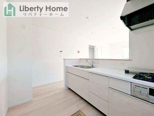 笠間市旭町第8　新築戸建　2号棟のキッチン