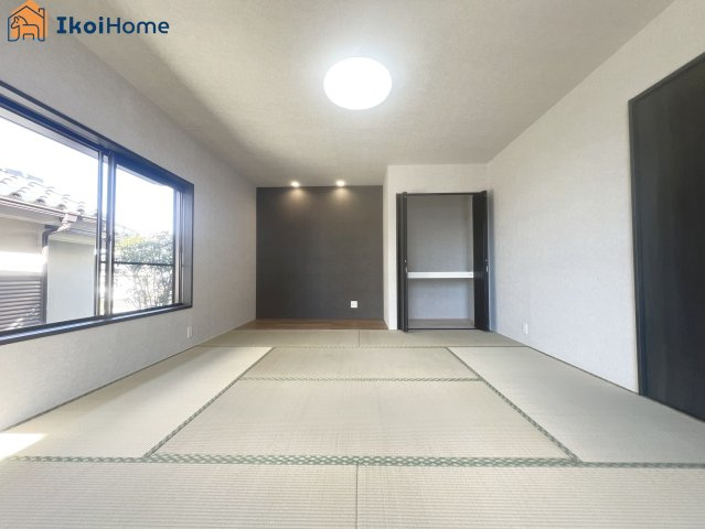 明石市松が丘3丁目　中古戸建の内装|【ホームページに現地動画掲載中】●年中無休：当日予約可●和室は収納があり、お子様も安心して遊べます。