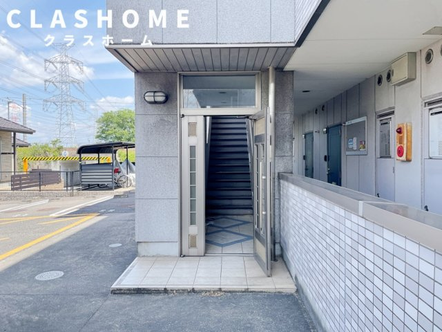 young　leaves　　刈谷市近郊の賃貸はクラスホームのエントランス