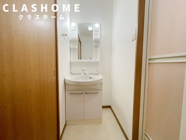 young　leaves　　刈谷市近郊の賃貸はクラスホームの洗面所|同物件の別部屋になります。