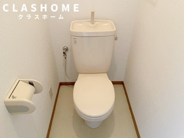 young　leaves　　刈谷市近郊の賃貸はクラスホームのトイレ|同物件の別部屋になります。