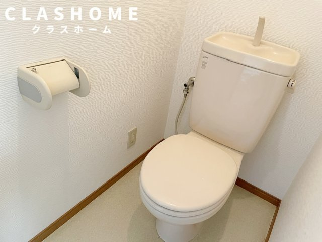 young　leaves　　刈谷市近郊の賃貸はクラスホームのトイレ|同物件の別部屋になります。