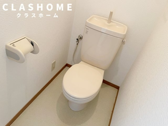 young　leaves　　刈谷市近郊の賃貸はクラスホームのトイレ|同物件の別部屋になります。