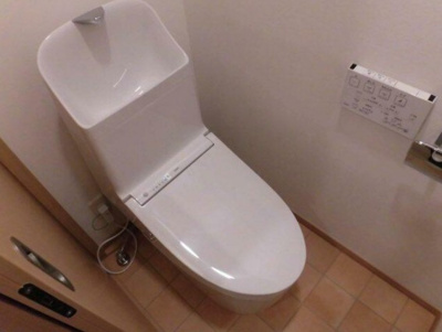 【トイレ】 | サントロペ高円寺 | 温水洗浄便座。