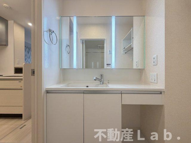 リヴェール近見の洗面所