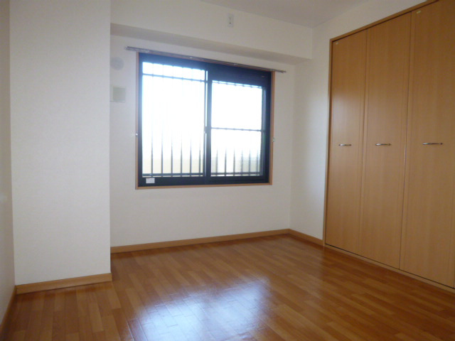 サニーレジデンス　ＹＫの寝室|洋室