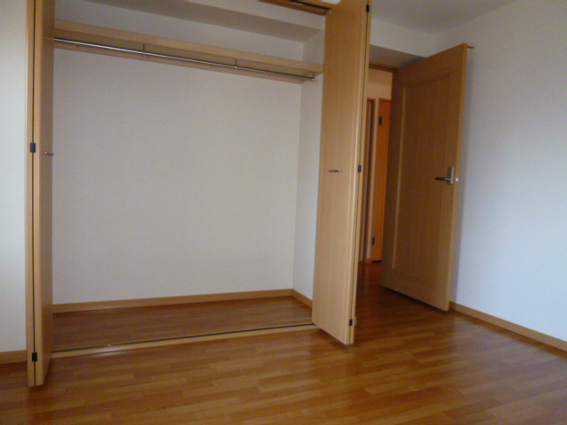 サニーレジデンス　ＹＫの洋室|洋室