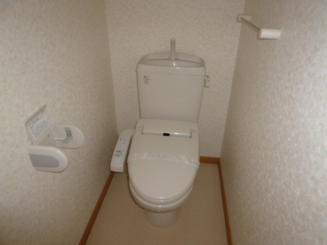 サニーレジデンス　ＹＫのトイレ|シャワー付きトイレ