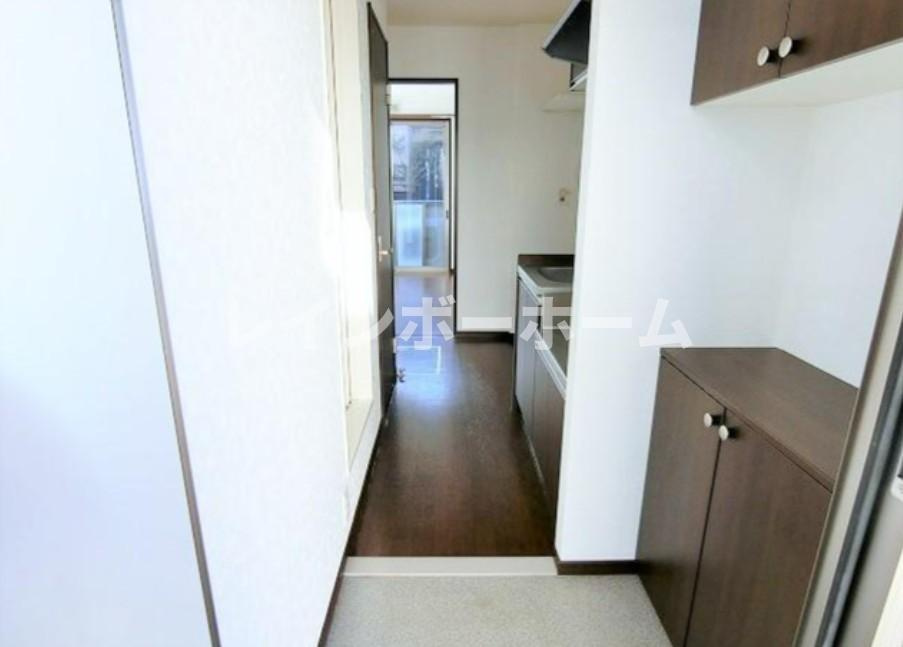 メゾン　ド　アルモニーの玄関