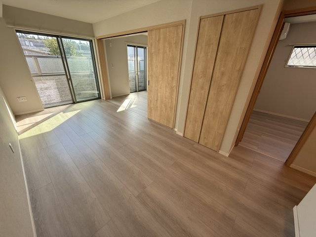 グローコートⅦの居間・リビング