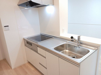 【キッチン】 | 小張プレイスⅠ | コンパクトなキッチンで掃除もラクラク