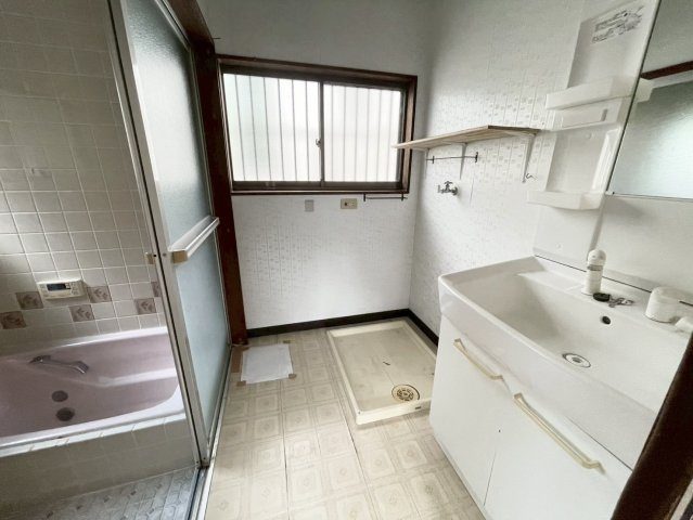 広木2丁目　中古戸建ての洗面所|洗面脱衣所です。