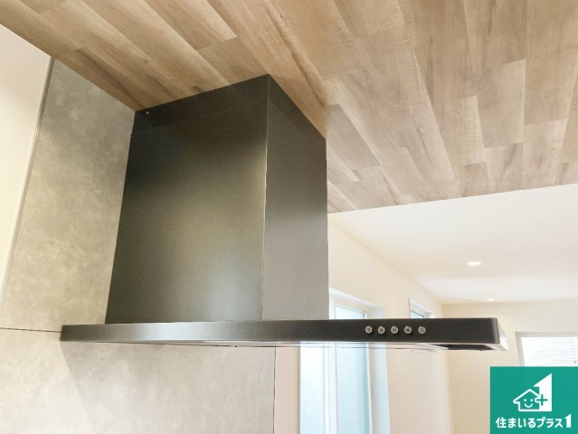 神戸市北区山の街　新築一戸建ての設備|汚れにくいスロットフィルタでお手入れラクラク！ＬＥＤ照明付き！