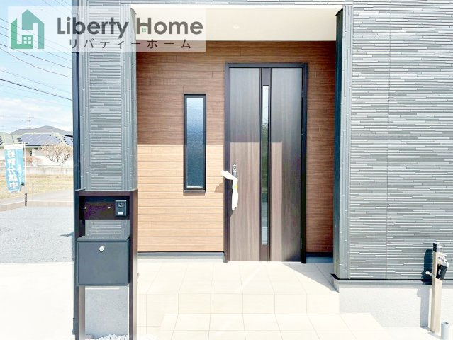 ひたちなか市足崎20期　新築戸建　1号棟のエントランス