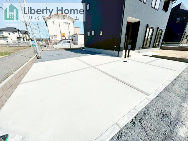ひたちなか市足崎20期　新築戸建　1号棟の駐車場