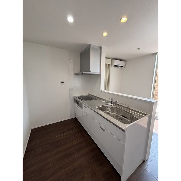 エクリュ上峰【10,000円キャッシュバック対象物件】のキッチン|お料理しやすいキッチンです