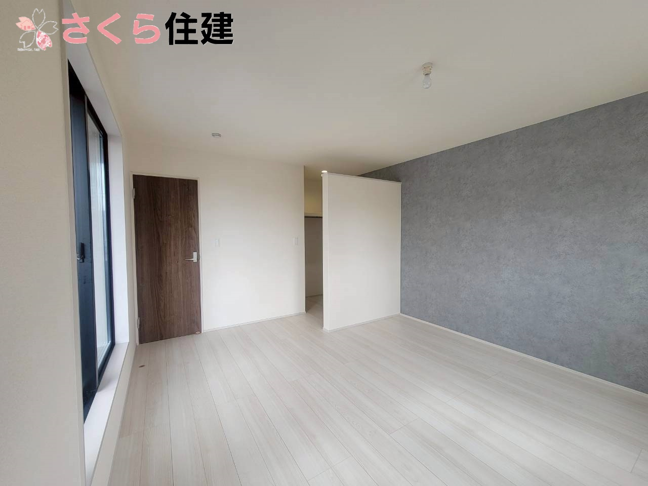 第1下野石橋　4号棟の洋室|2階9帖の洋室。ウォークインクローゼットを完備