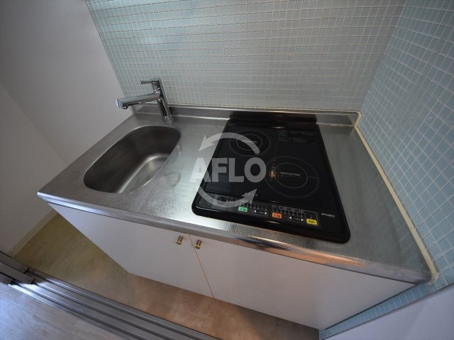 アーバンフラッツ瓦町のキッチン|アーバンフラッツ瓦町　2口ガスシステムキッチン