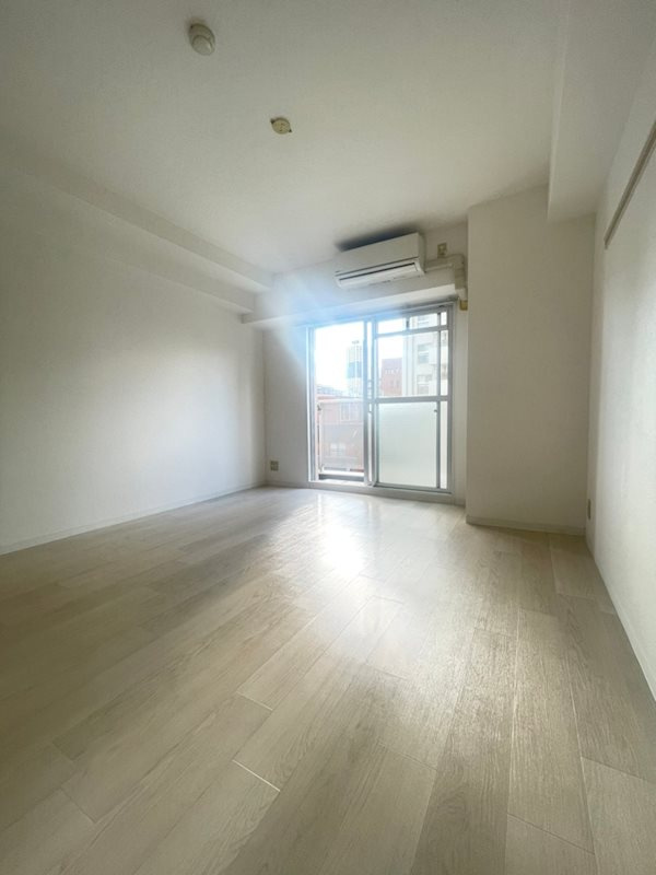 マリンシティ三宮の居間・リビング