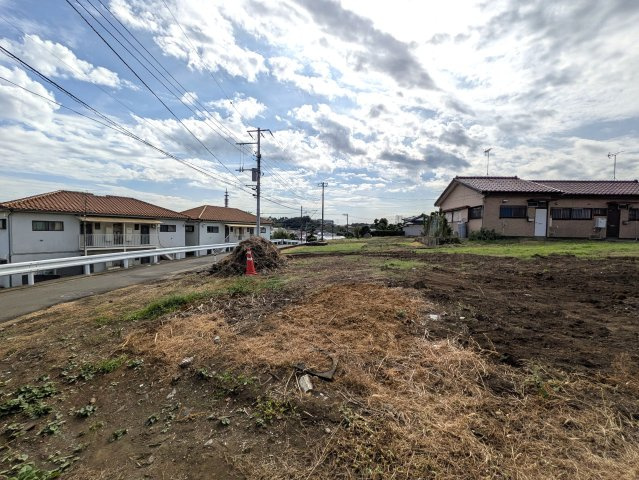 駅から歩ける駐車場２台の４LDK！？【保土ケ谷区仏向町】新築戸建ての前面道路含む現地写真