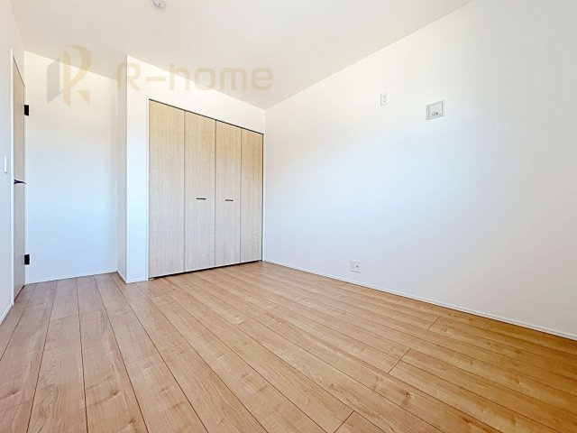 龍ケ崎市白羽4丁目第1期　新築戸建て　1号棟の洋室|全居室に収納を完備♪スッキリとした快適な居住空間を確保！