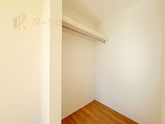 龍ケ崎市白羽4丁目第1期　新築戸建て　1号棟の収納|人気のウォークインクローゼット！アウター類はもちろん、季節ものや寝具も収納できます！