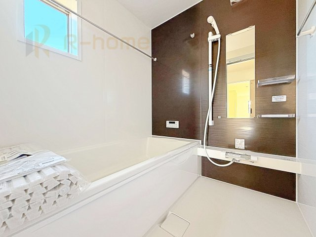 龍ケ崎市白羽4丁目第1期　新築戸建て　1号棟の浴室|１坪タイプの大きなお風呂で、小さなお子様とご一緒に入浴いただける広さです！