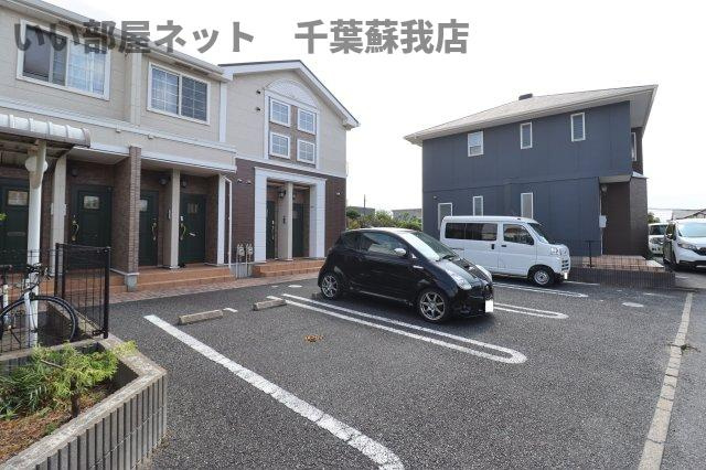 レモンハウスの駐車場|駐車場に車を止められます