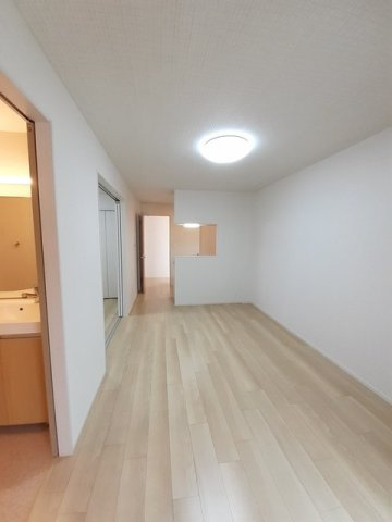 リブリオポラ　Ｄの居間・リビング