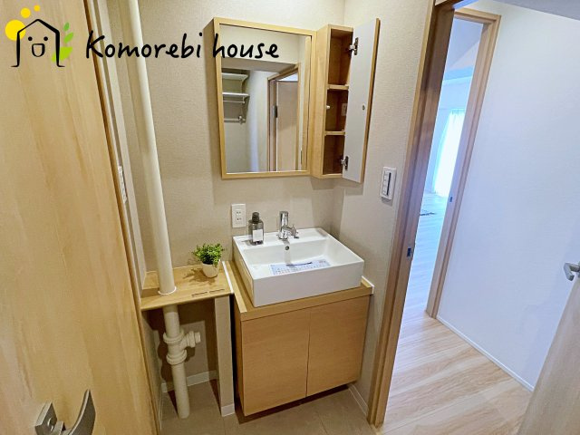 大宮吉敷町団地1号棟の独立洗面台|9/18　撮影済み