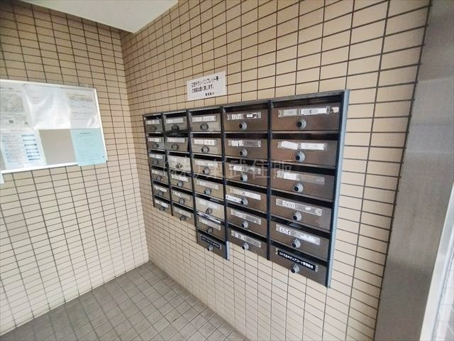 【設備】 | コスモ志木ピュアコート | 集合ポスト