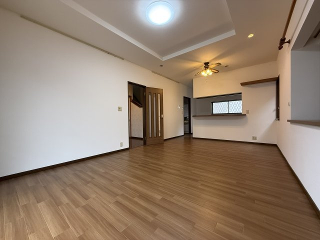 【居間・リビング】 | 駅南町6丁目貸家