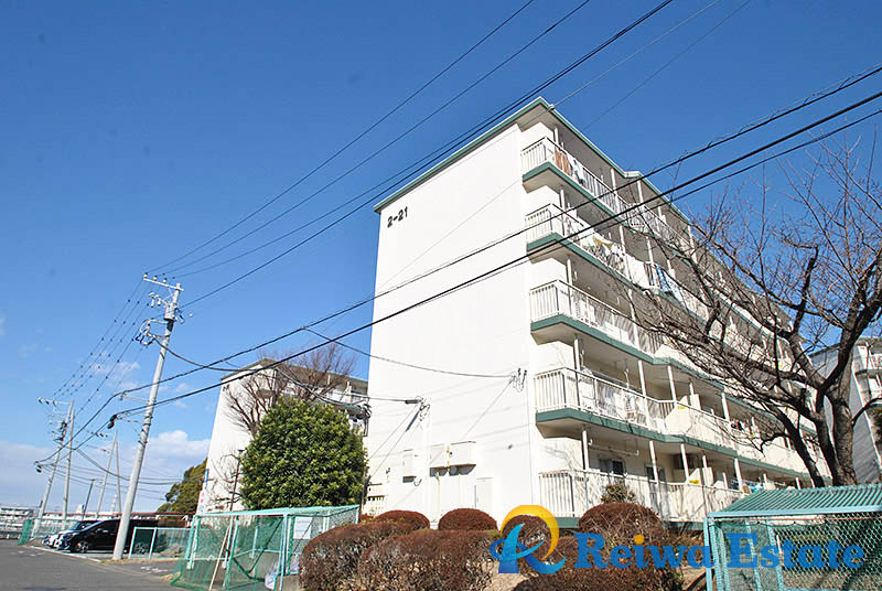 藤沢市大庭の中古マンションの外観