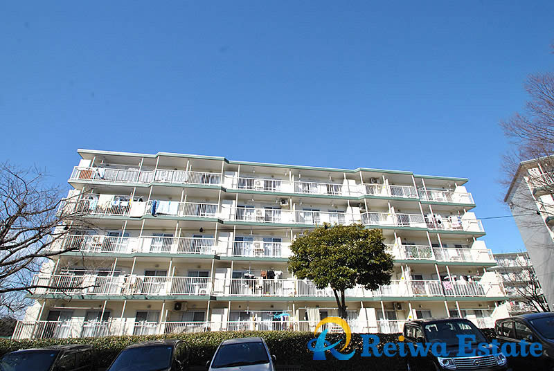 藤沢市大庭の中古マンションの外観