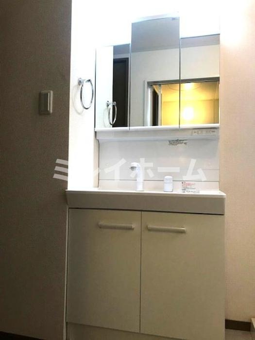 シェソワ中馬込の洗面所