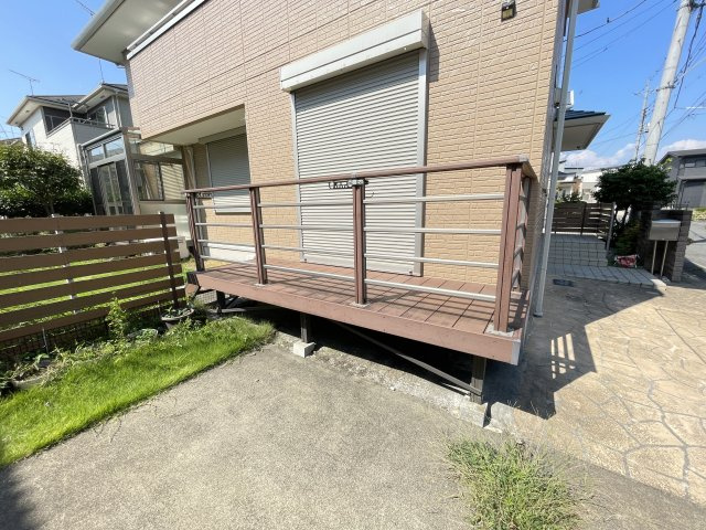 中古戸建・中古住宅　太田市東長岡町　軽量鉄骨造　4LDK　北の杜学園の設備|椅子など置いてちょっとしたティータイムや読書などプチアウトドア気分が味わえます！