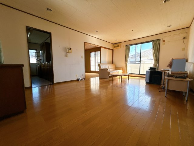 深谷市萱場の居間・リビング