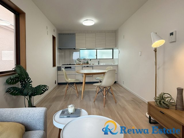 中古戸建　茅ヶ崎市出口町の居間・リビング