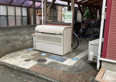 【設備】 | セレーノプリモⅠ | 共有部分は、住民なら誰もが使える設備のこと。例えば駐車場やエレベーター、インターネット設備、セキュリティ設備などがあります。他にも、マンションの廊下・外部階段やエントランス・ゴミ置き場などがあります。
