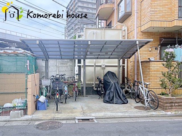 プレジデント98の駐輪場|9/18　撮影済み