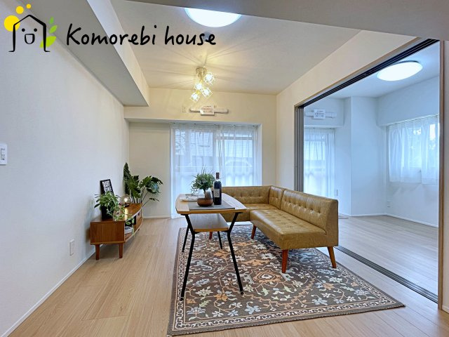 プレジデント98の居間・リビング|9/18　撮影済み