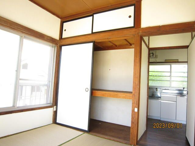 横浜市鶴見区北寺尾５丁目のアパートの収納