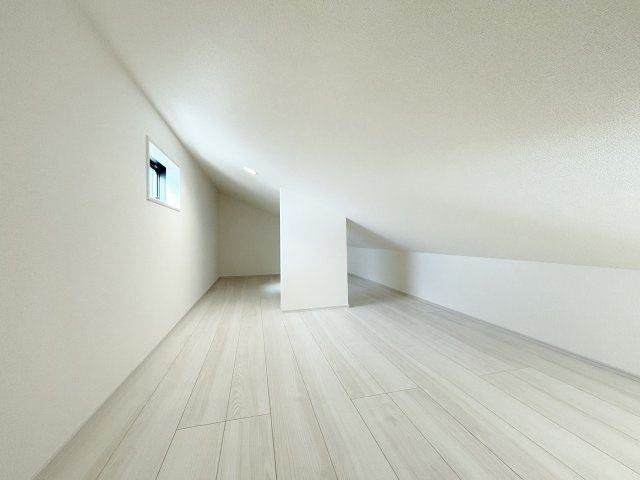 練馬区春日町5丁目 全3棟 1号棟のバルコニー|奥行のある南向きワイドバルコニー(1号棟)